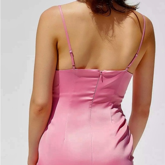 NWOT UO Mallory Cowl Neck Slip Dress xs urban outfitters pink new flattering - Picture 4 of 12
